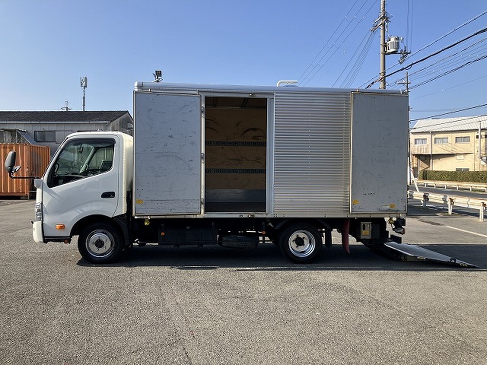 日野　デュトロ