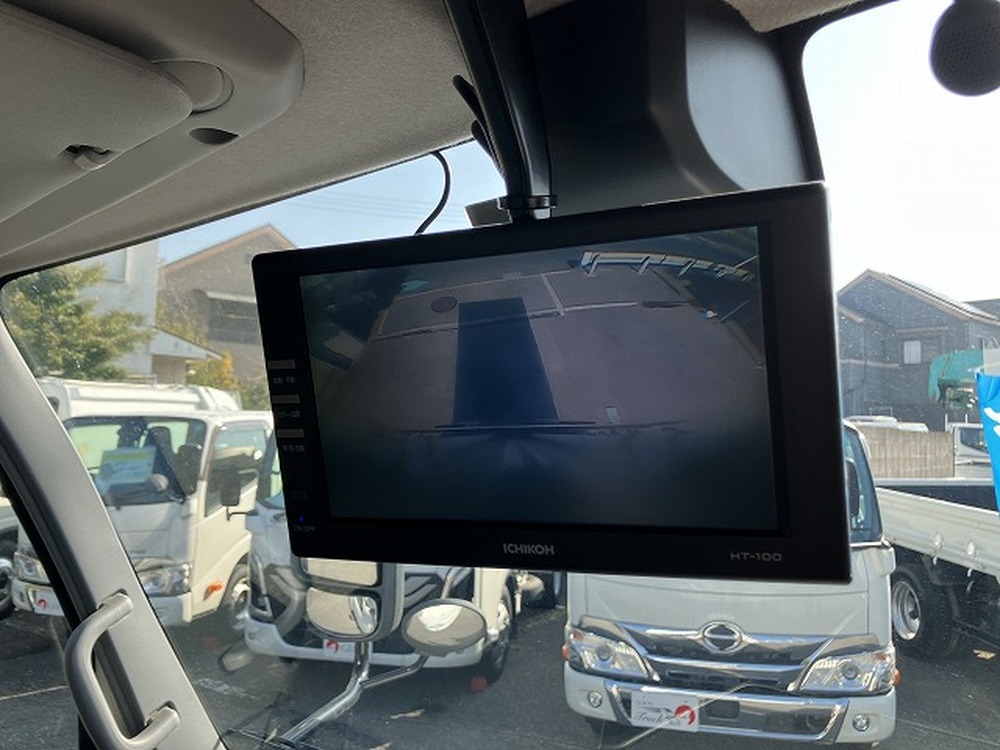 日野　デュトロ