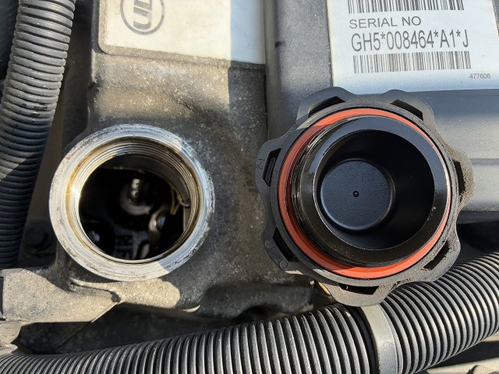 UDトラックス　コンドル