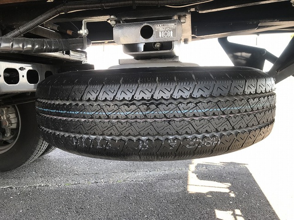 日野　デュトロ