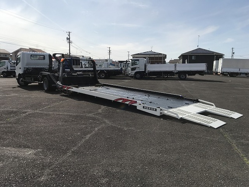 日野　デュトロ