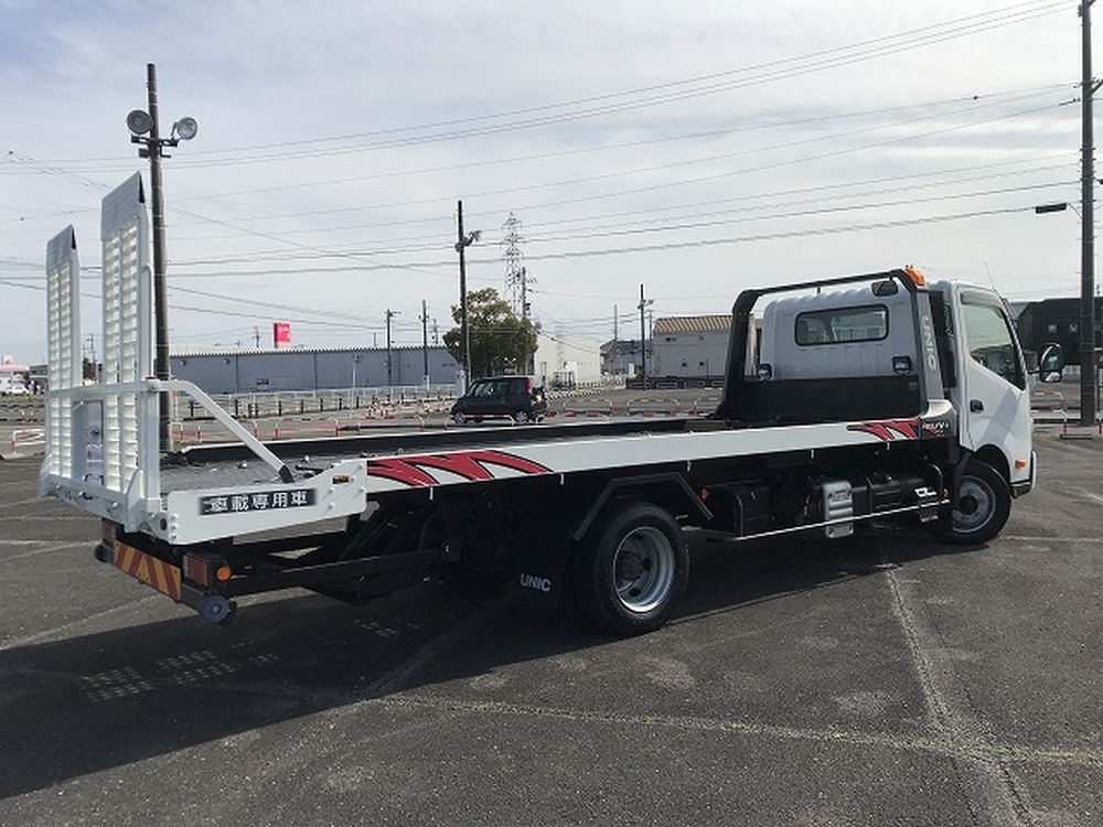 日野　デュトロ