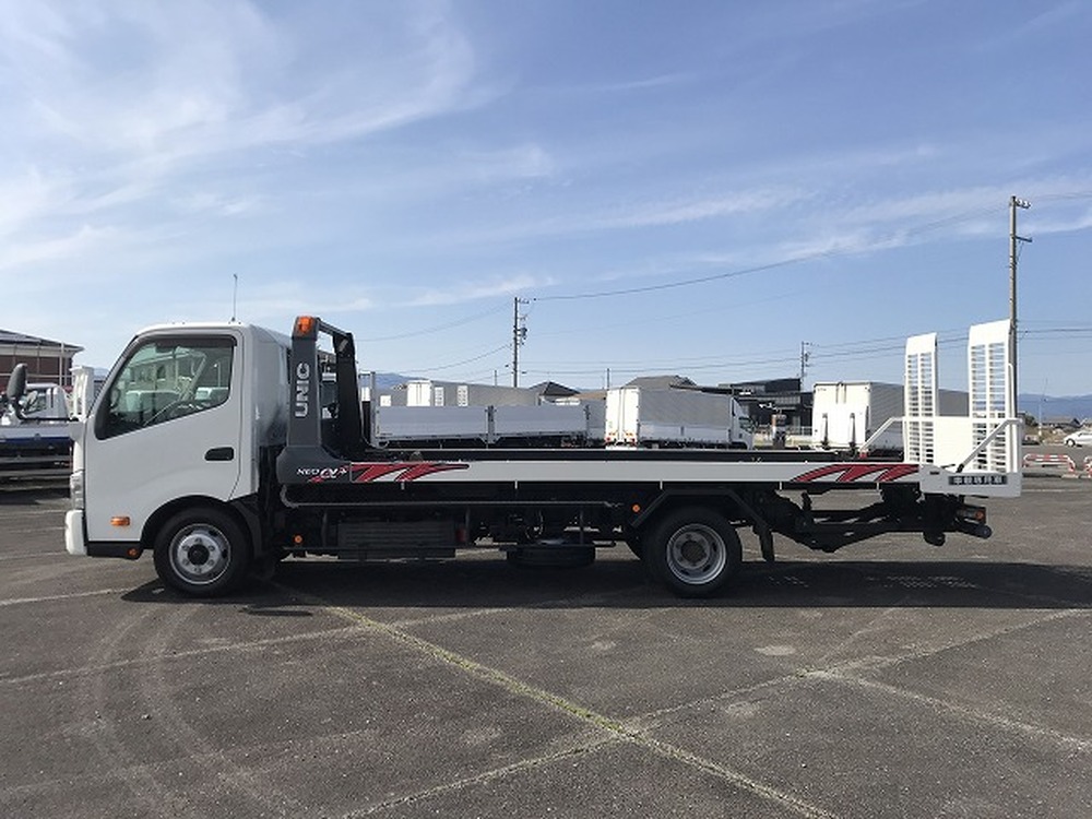 日野　デュトロ