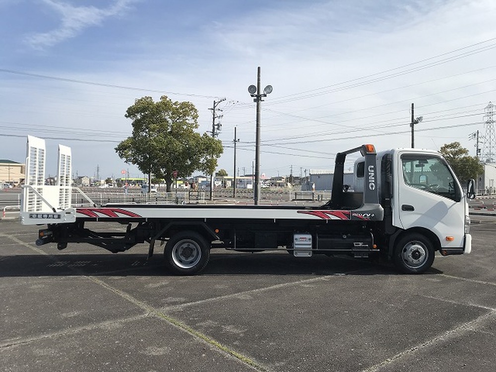 日野　デュトロ