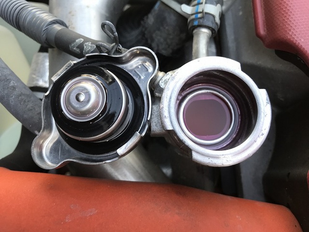 日野　デュトロ