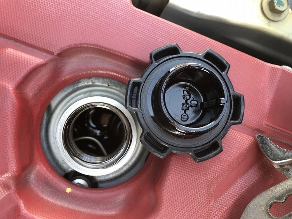 日野　デュトロ