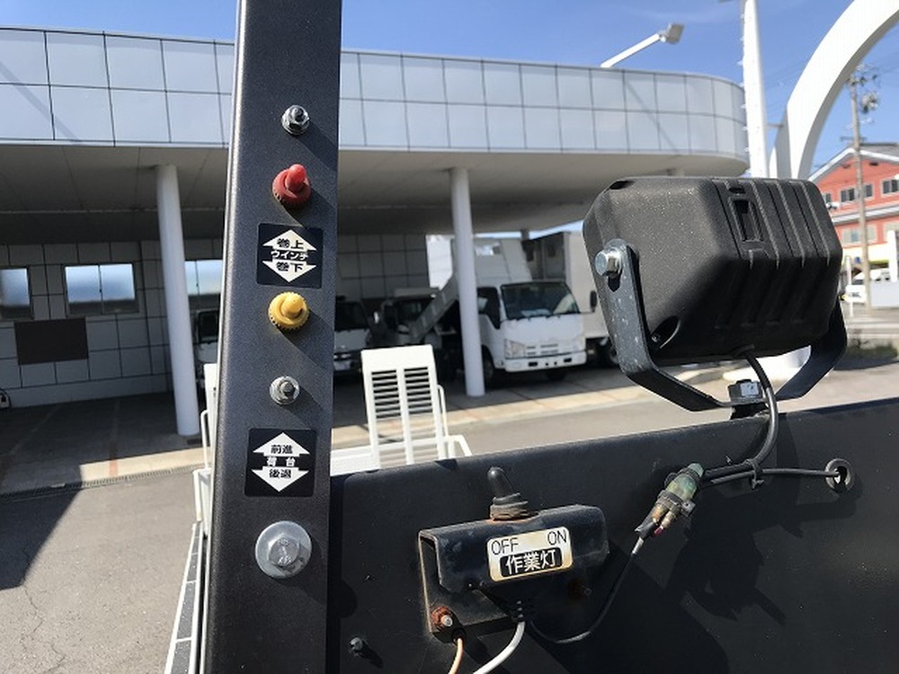 日野　デュトロ