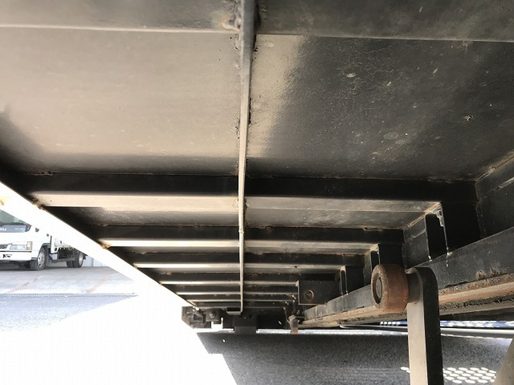 日野　デュトロ