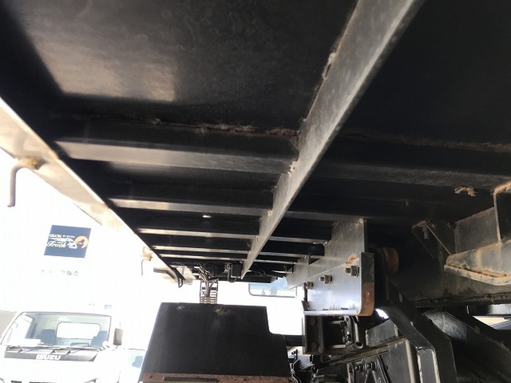 日野　デュトロ