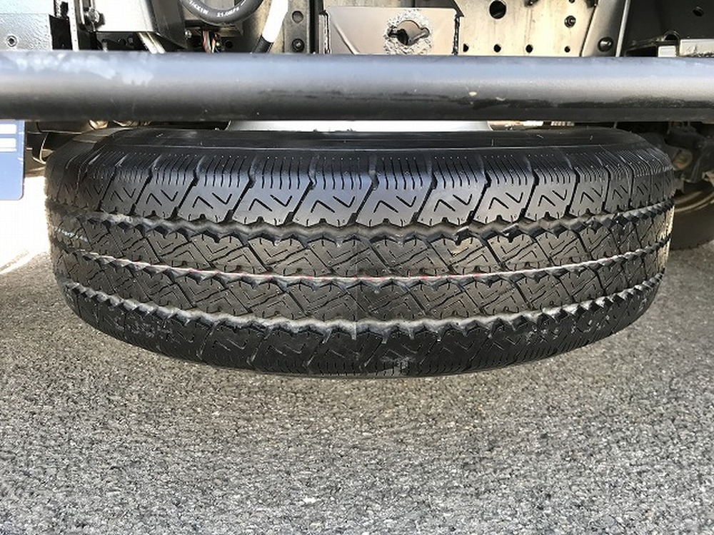 日野　デュトロ