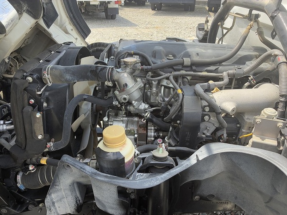 三菱ふそう　キャンター