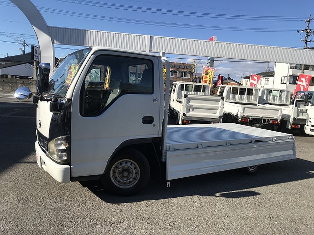 日産　アトラストラック