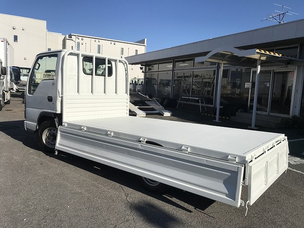 日産　アトラストラック