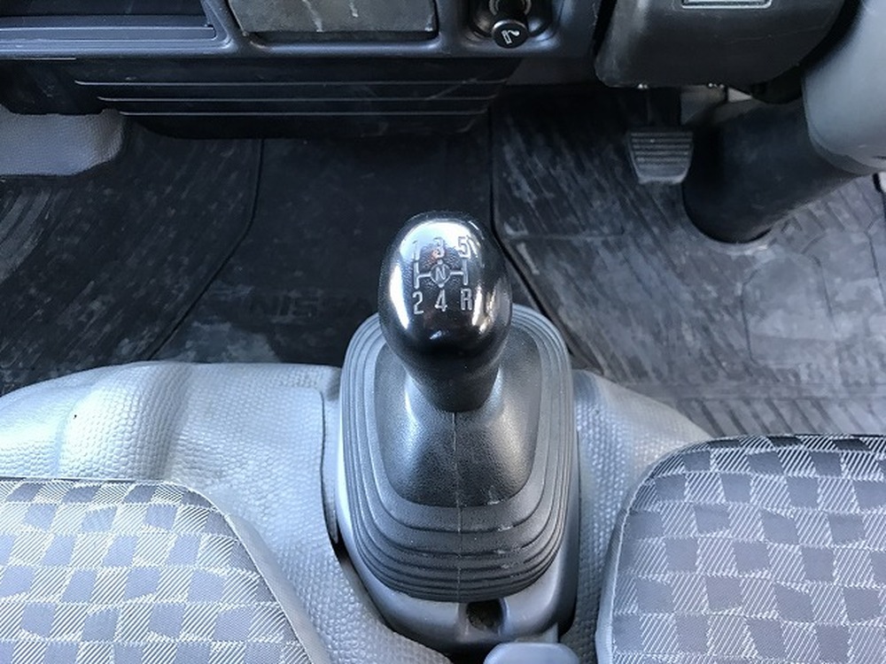 日産　アトラストラック