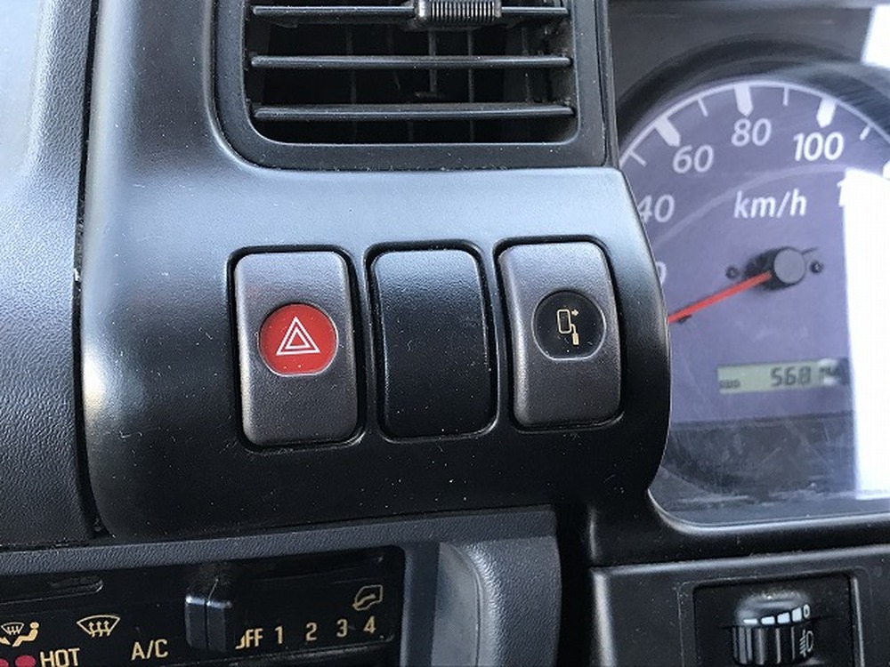 日産　アトラストラック