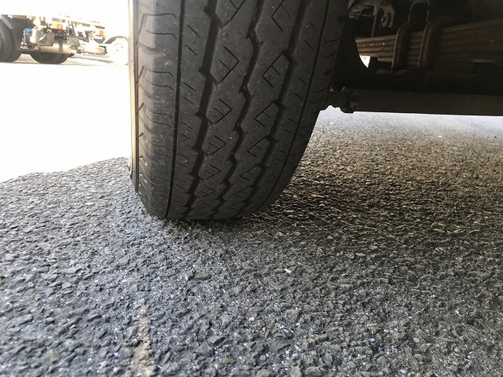 日産　アトラストラック