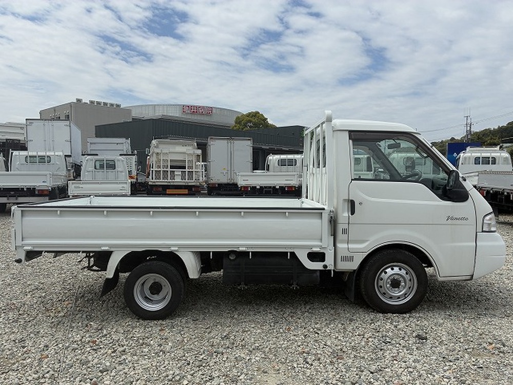 日産　バネットトラック