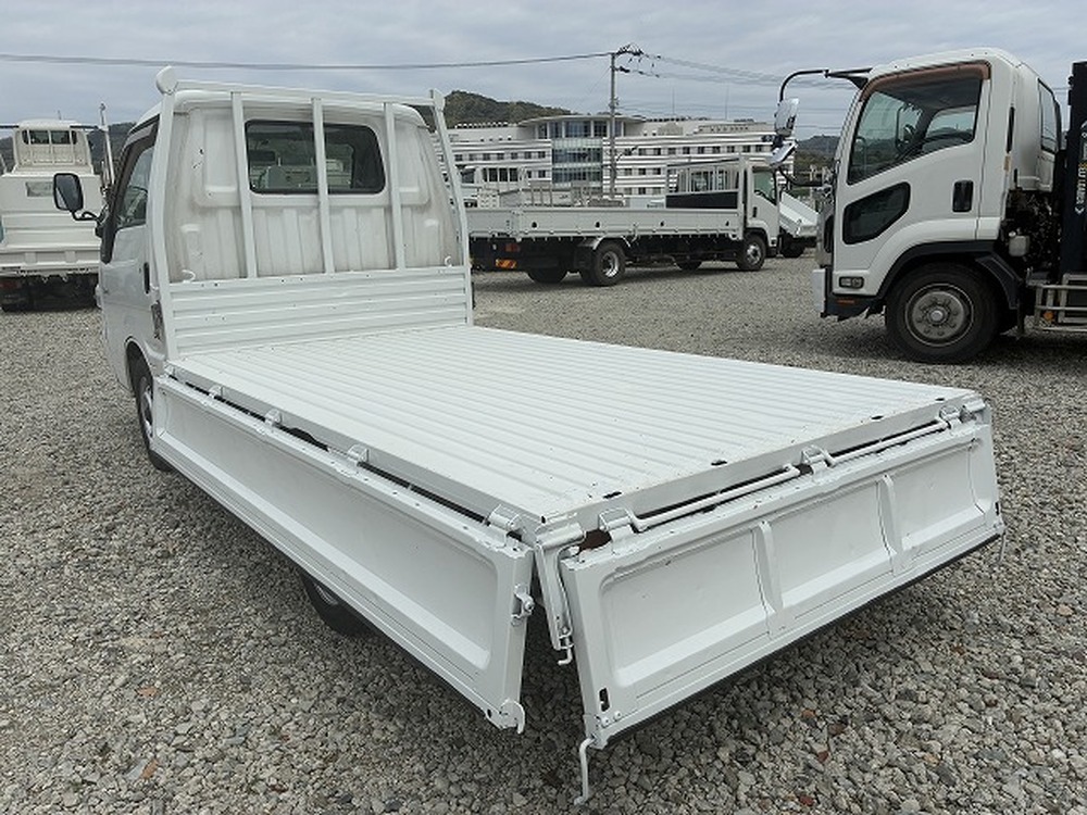日産　バネットトラック