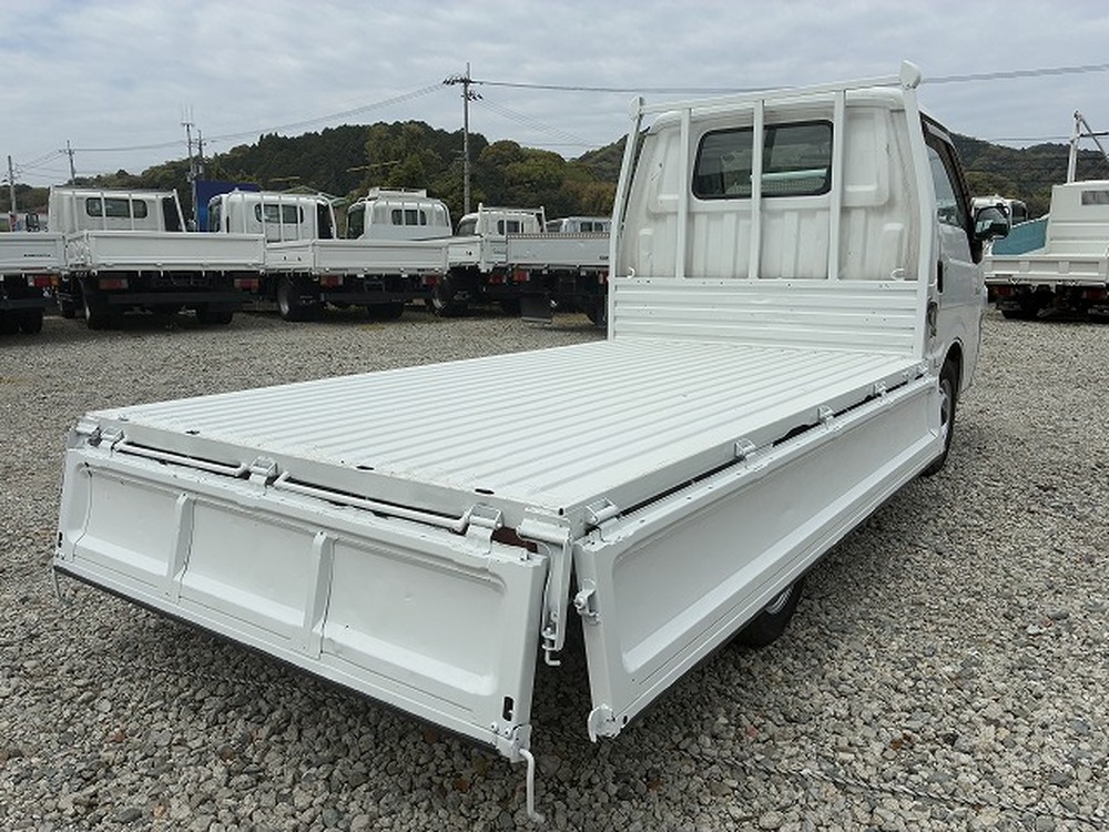 日産　バネットトラック
