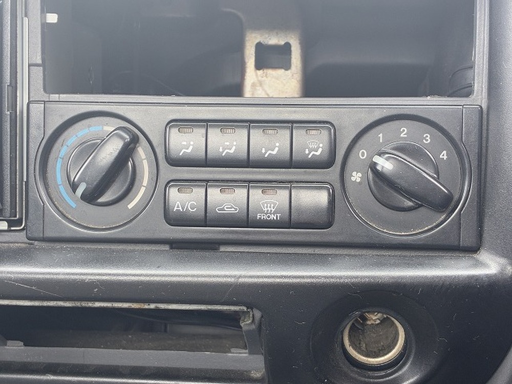 日産　バネットトラック