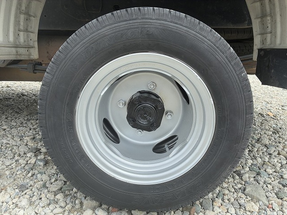 日産　バネットトラック