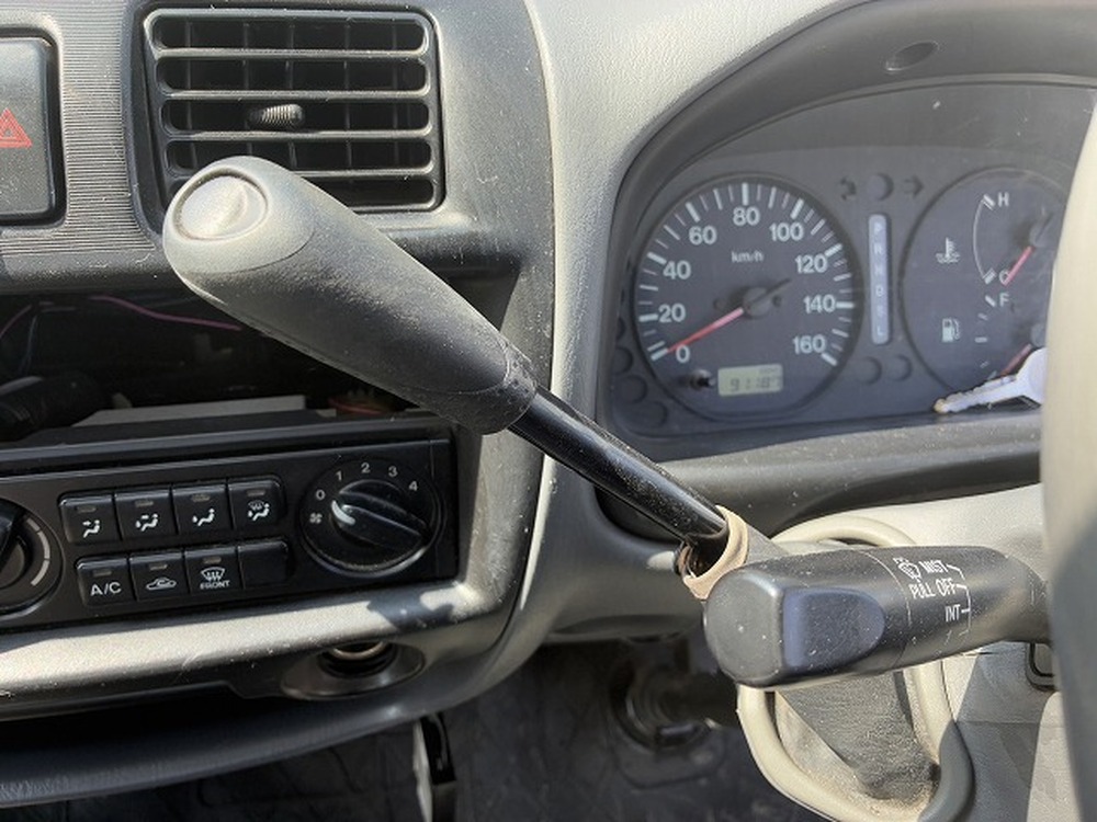 日産　バネットトラック