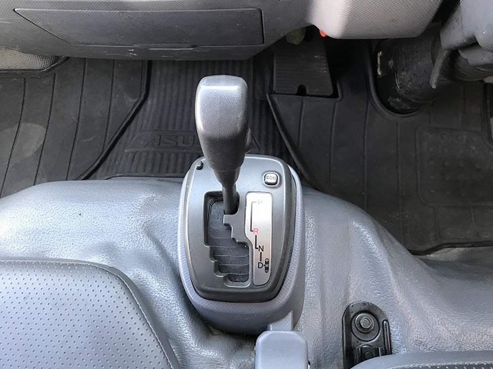 いすゞ　エルフ