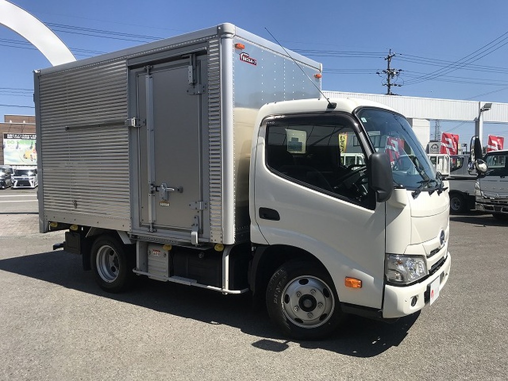 日野　デュトロ