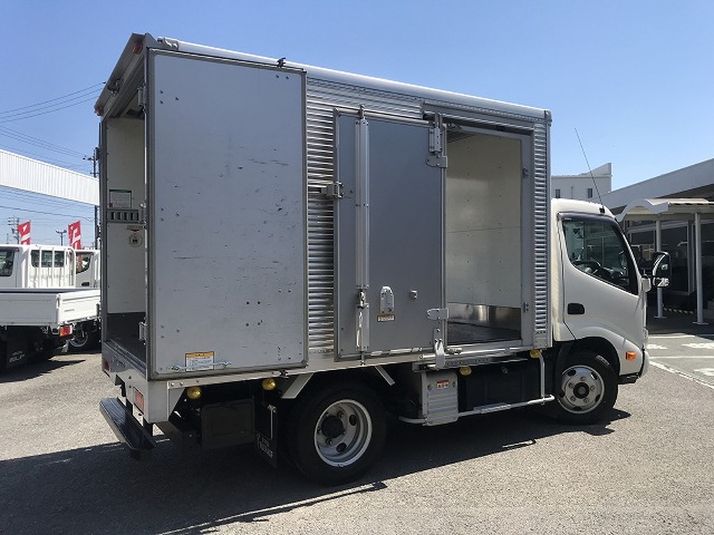 日野　デュトロ