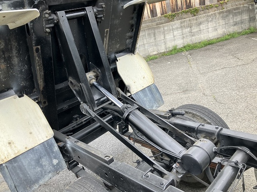 いすゞ　エルフ