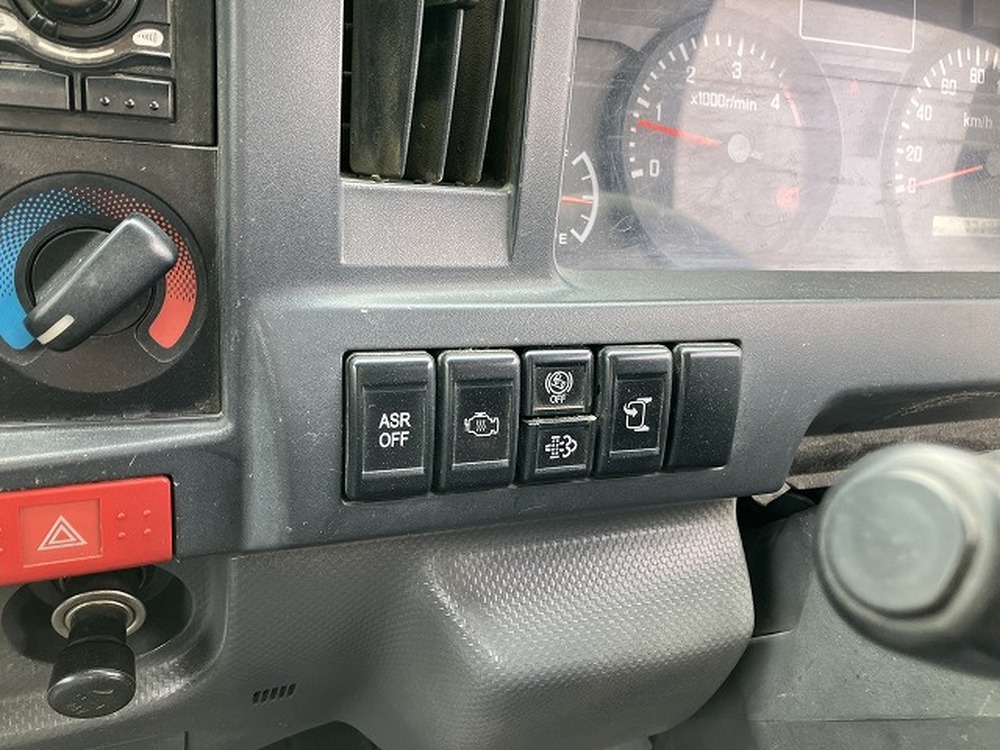 いすゞ　エルフ