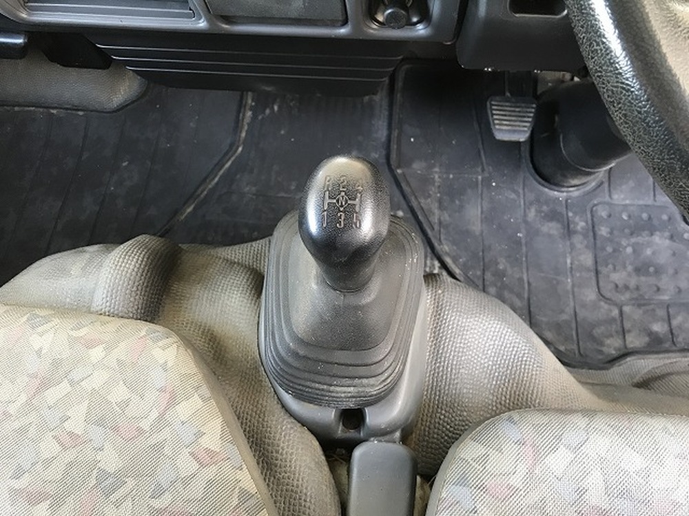 いすゞ　エルフ