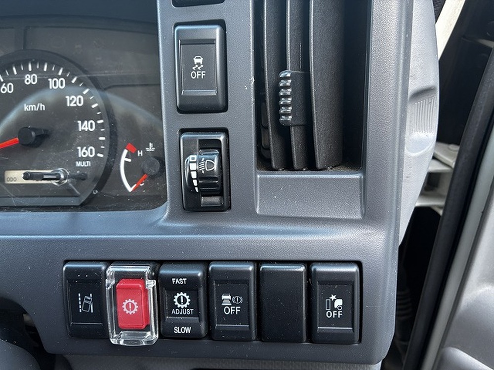 いすゞ　エルフ