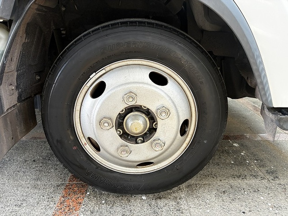 いすゞ　エルフ