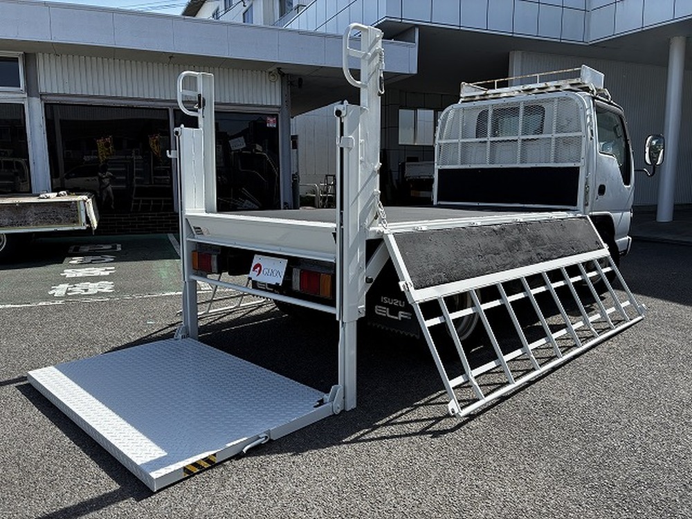 いすゞ　エルフ