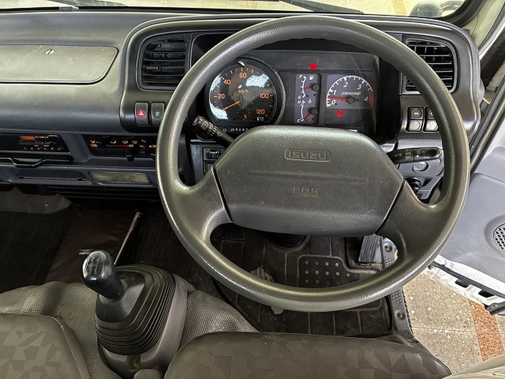 いすゞ　エルフ