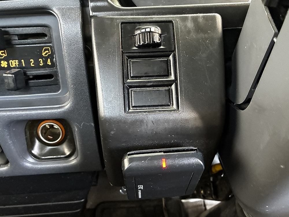 いすゞ　エルフ