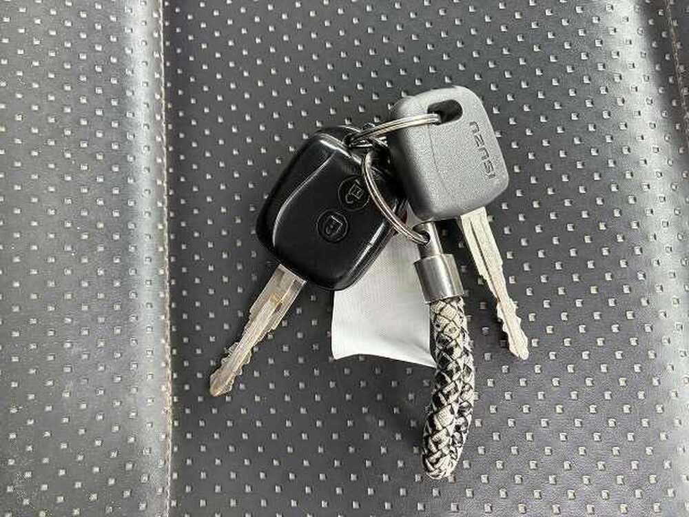 いすゞ　エルフ