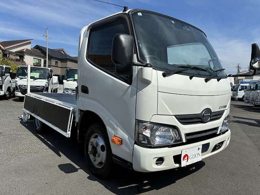 日野　デュトロ