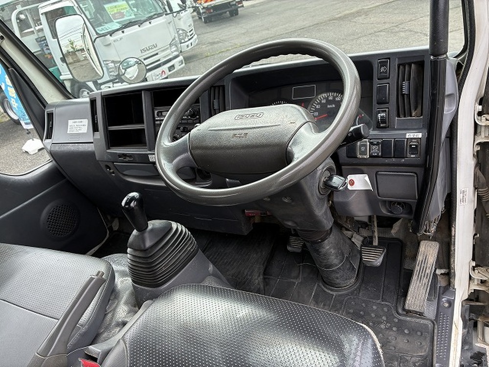 いすゞ　エルフ