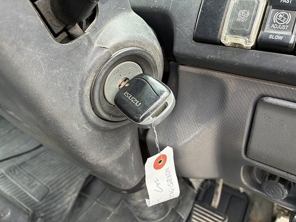 いすゞ　エルフ