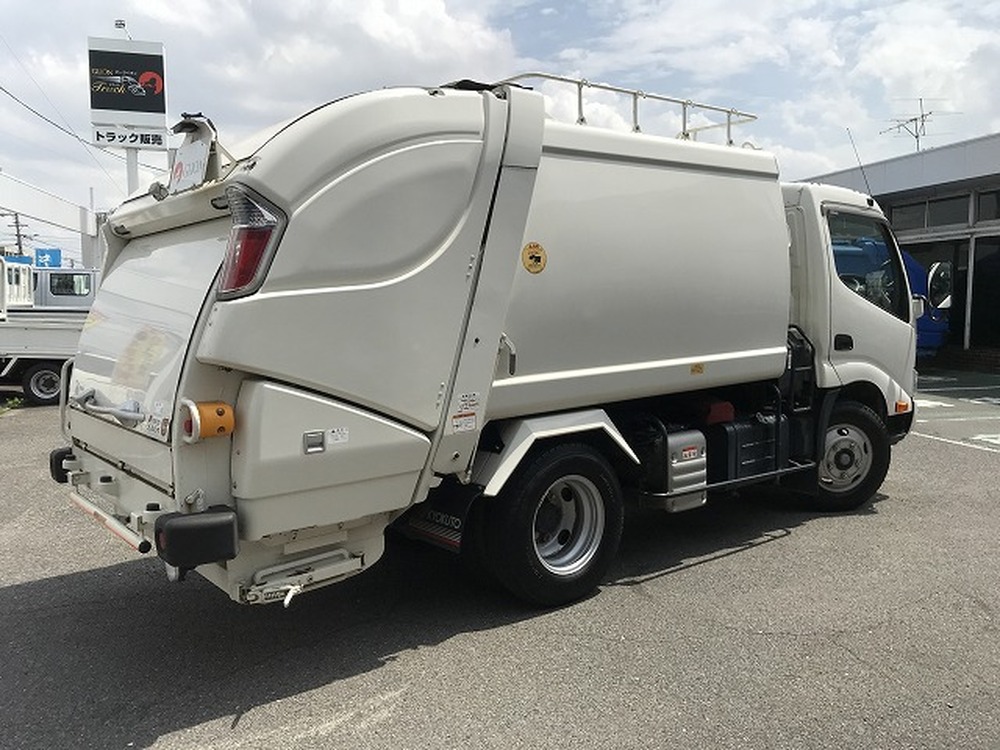 日野　デュトロ