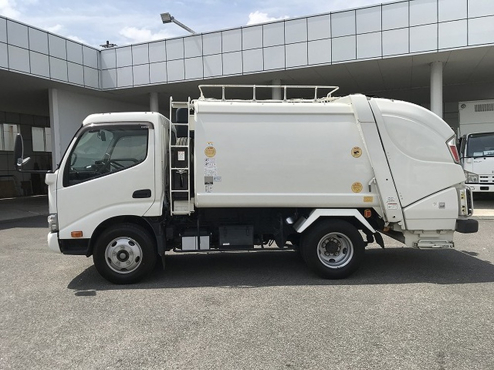 日野　デュトロ