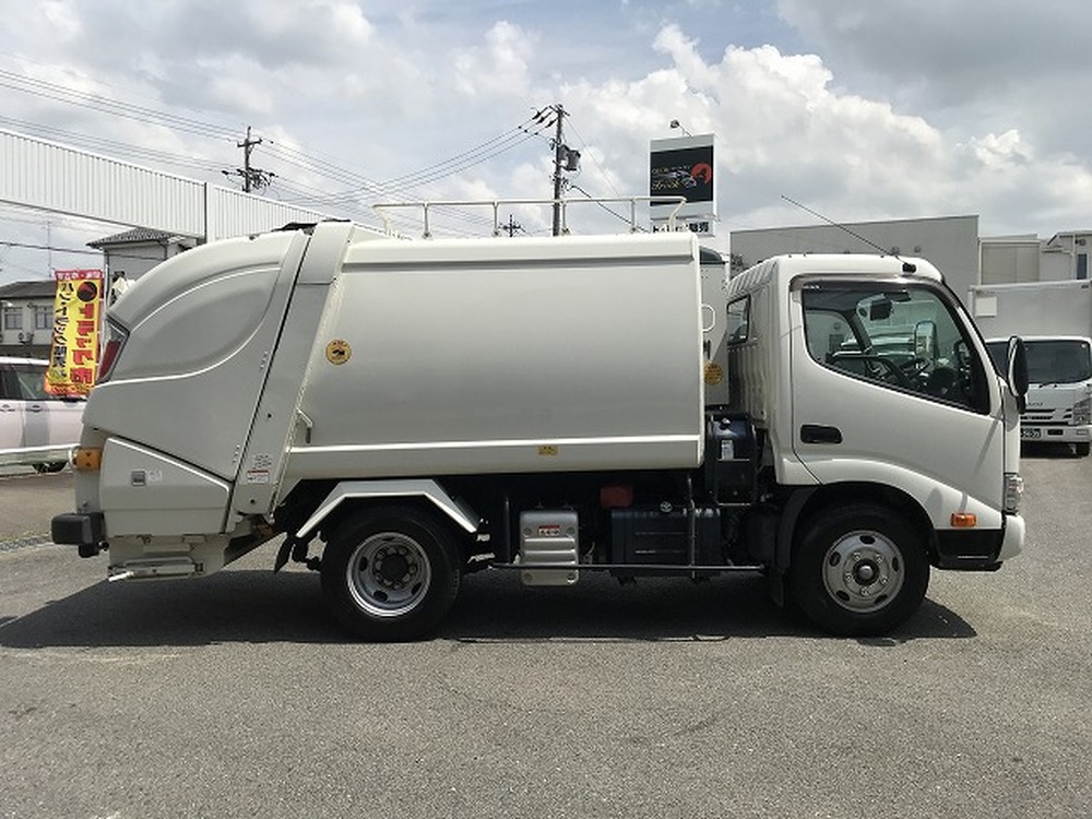 日野　デュトロ