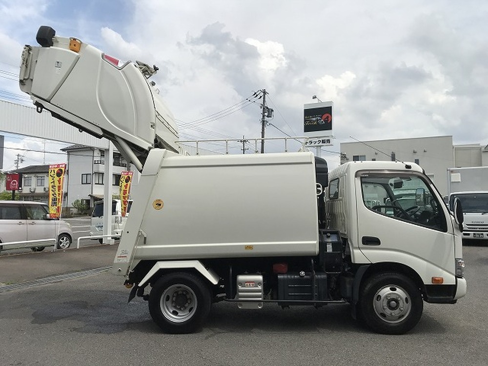 日野　デュトロ