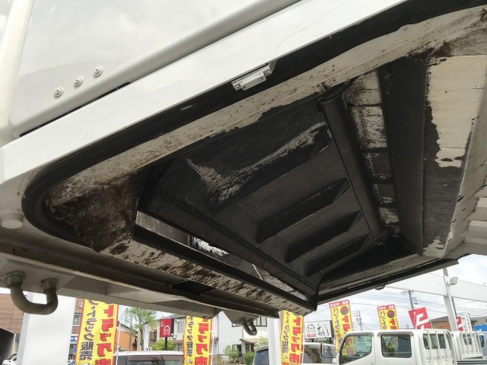 日野　デュトロ