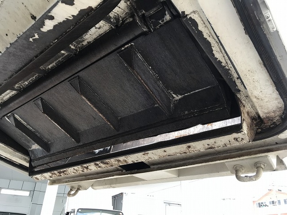 日野　デュトロ