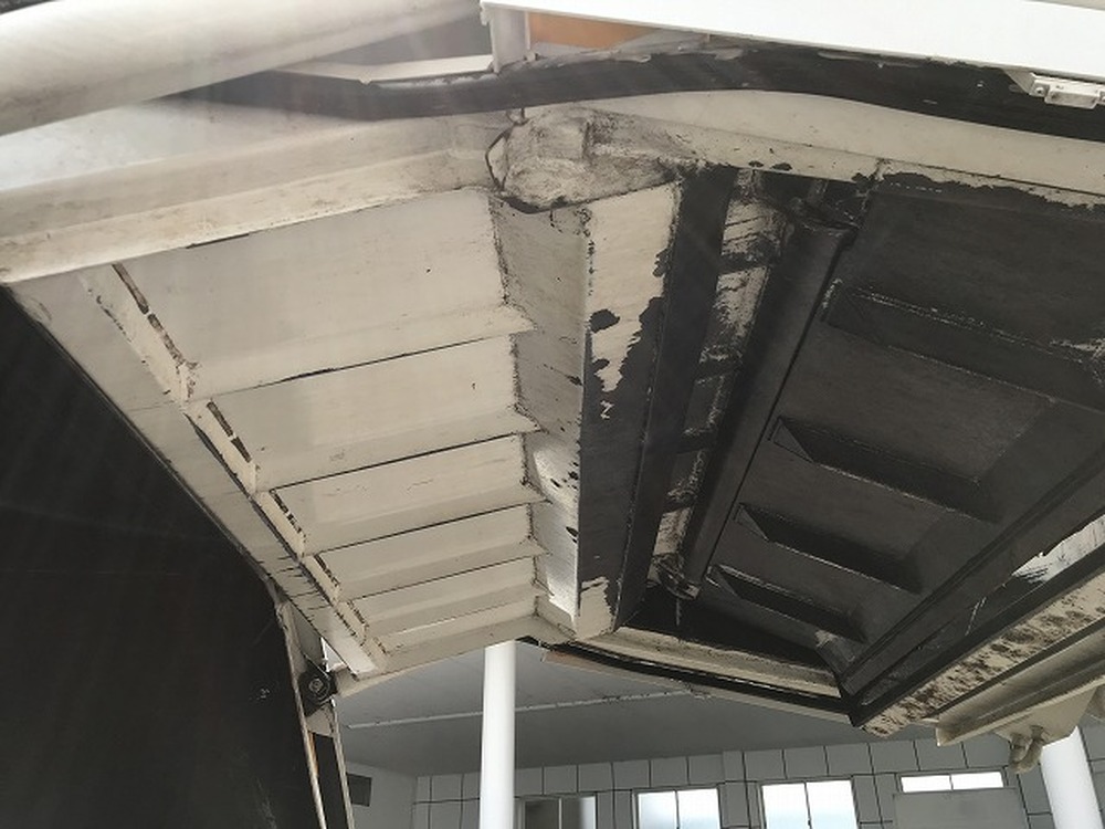 日野　デュトロ