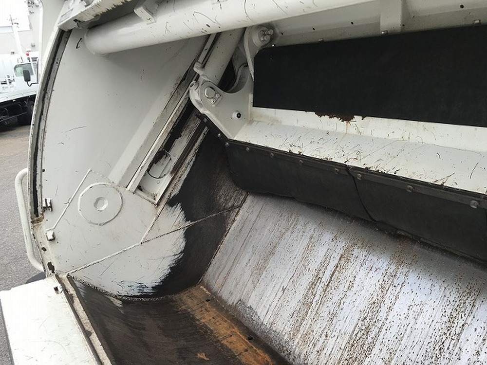 日野　デュトロ