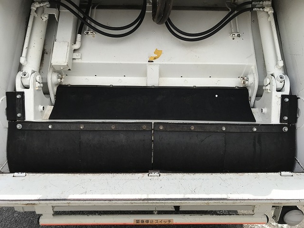 日野　デュトロ